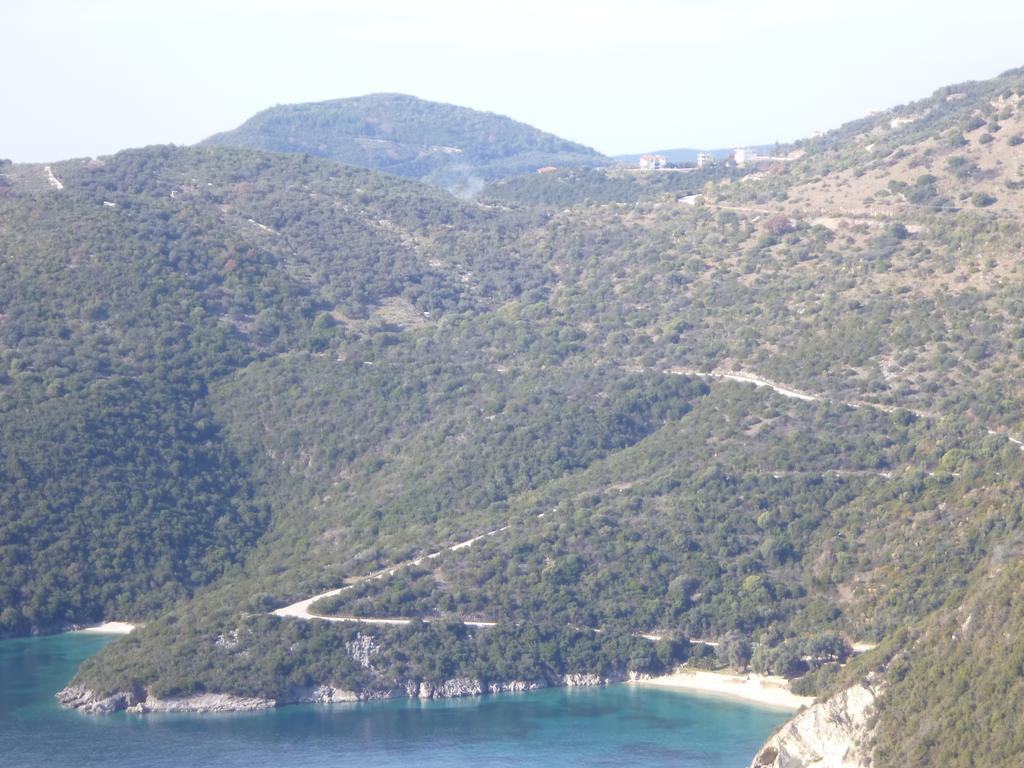 Lichnos Babis Taverna & Rooms Parga Exterior photo